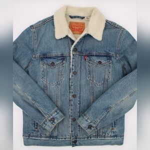 Levi’s Sherpa Lined Trucker Jacket M